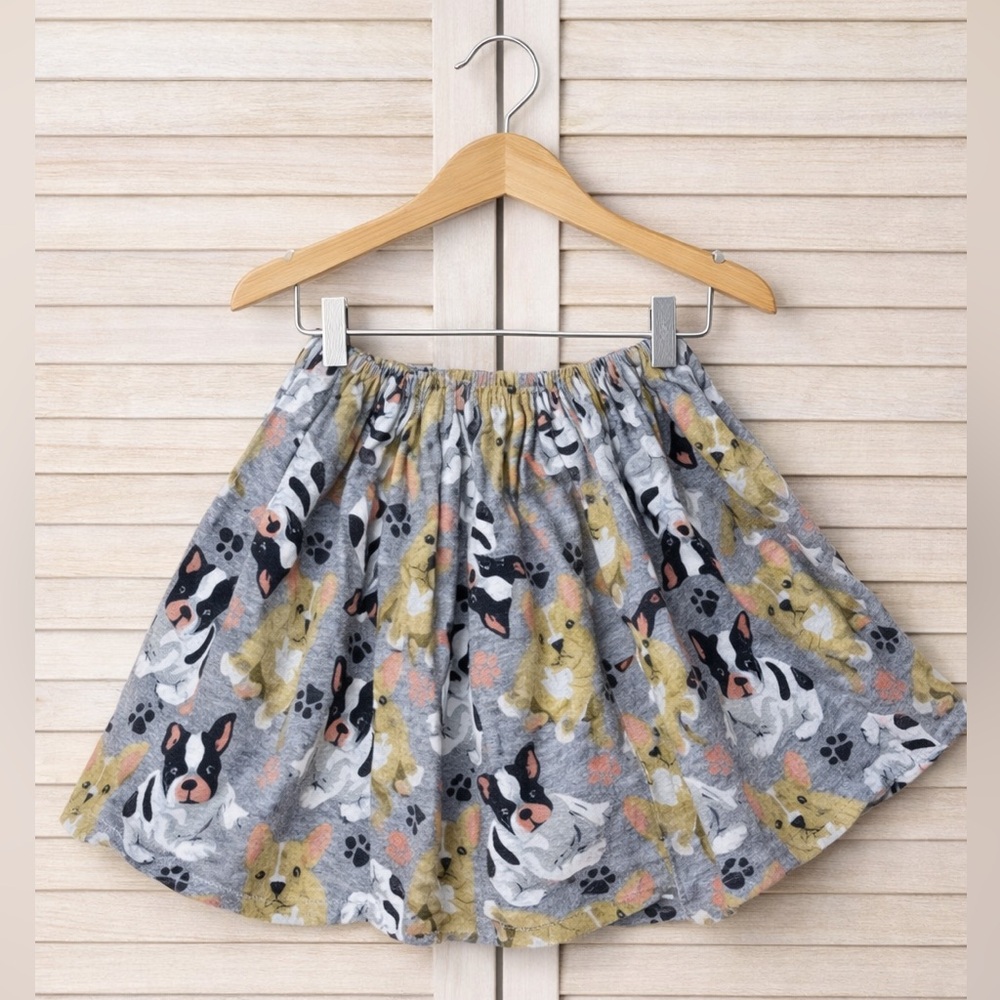 Small Shop, Handmade Skirt with Frenchies. Size 4/5. Great Condition